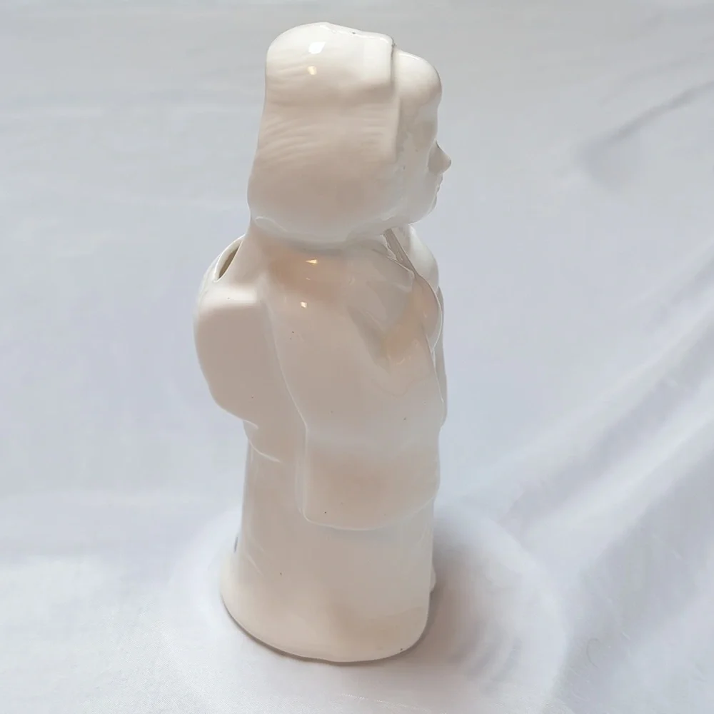 White Geisha with Fan Ceramic Benihana Figurine Vase 8